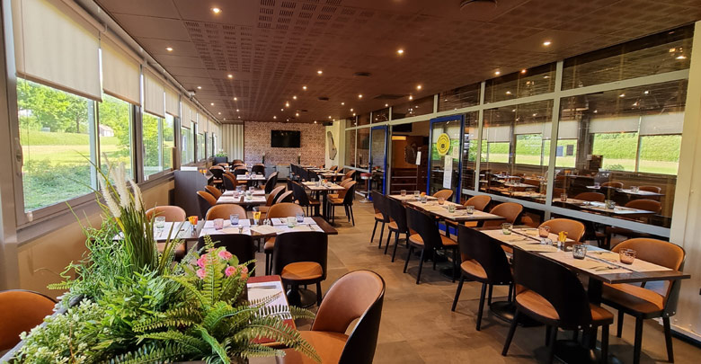 Grande salle du restaurant